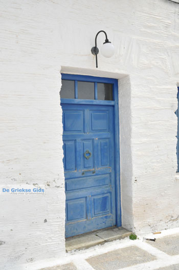 Batsi | Eiland Andros | De Griekse Gids | Foto 43 - Foto van https://www.grieksegids.nl/fotos/eilandandros/andros-mid/eiland-andros-253.jpg