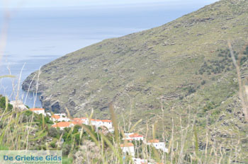 Op weg naar het klooster Panachrantou | Eiland Andros | De Griekse Gids 002 - Foto van https://www.grieksegids.nl/fotos/eilandandros/andros-mid/eiland-andros-290.jpg