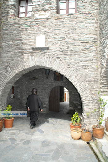 Panachrantou Klooster | Eiland Andros | De Griekse Gids | Foto 24 - Foto van https://www.grieksegids.nl/fotos/eilandandros/andros-mid/eiland-andros-323.jpg