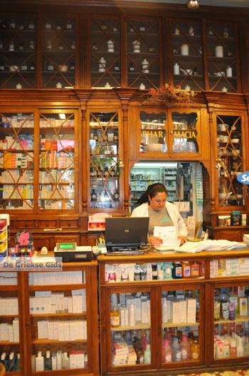 Andros-stad (Chora) | De Griekse Gids | Foto 140 - Foto van https://www.grieksegids.nl/fotos/eilandandros/andros-mid/eiland-andros-379.jpg