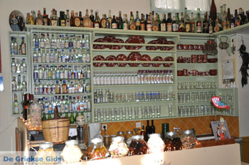 Andros-stad (Chora) | De Griekse Gids | Foto 142 - Foto van https://www.grieksegids.nl/fotos/eilandandros/andros-mid/eiland-andros-381.jpg