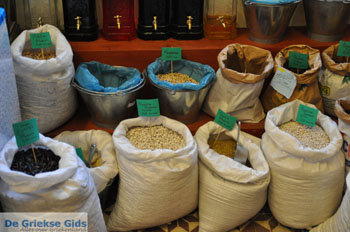 Andros-stad (Chora) | De Griekse Gids | Foto 148 - Foto van https://www.grieksegids.nl/fotos/eilandandros/andros-mid/eiland-andros-387.jpg