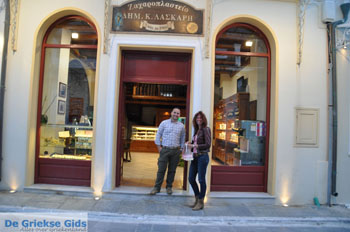 Andros-stad (Chora) | De Griekse Gids | Foto 153 - Foto van https://www.grieksegids.nl/fotos/eilandandros/andros-mid/eiland-andros-392.jpg