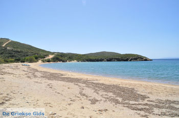 Strand Fellos bij Gavrio | Eiland Andros | De Griekse Gids | Foto 4 - Foto van https://www.grieksegids.nl/fotos/eilandandros/andros-mid/eiland-andros-481.jpg