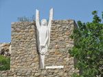 Anavatos monument | Chios - De Griekse Gids - Foto van Doortje van Lieshout