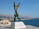 Chios stad | Monument Nationale Verzet - De Griekse Gids - Foto van Doortje van Lieshout
