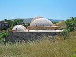 De windmolens | Chios stad Tampakika - De Griekse Gids foto 2 - Foto van Doortje van Lieshout