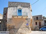 Blauwe deur in Mesta - Eiland Chios - Foto van De Griekse Gids