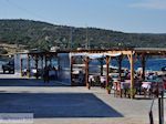 Tussen het haventje en het strand van Katarraktis - Eiland Chios - Foto van De Griekse Gids