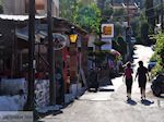 Straatje in Karfas - Eiland Chios - Foto van De Griekse Gids