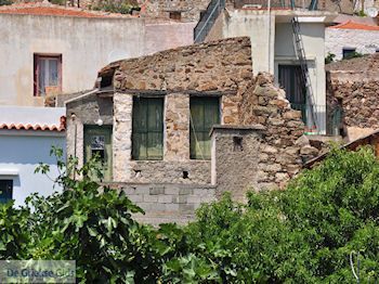 Oude huizen in Volissos - Eiland Chios - Foto van https://www.grieksegids.nl/fotos/eilandchios/350pixels/eiland-chios-foto-068.jpg
