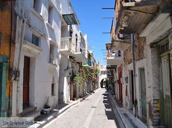 Straatje in Pyrgi - Eiland Chios - Foto van https://www.grieksegids.nl/fotos/eilandchios/350pixels/eiland-chios-foto-129.jpg