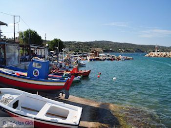 Haven Katarraktis - Eiland Chios - Foto van https://www.grieksegids.nl/fotos/eilandchios/350pixels/eiland-chios-foto-161.jpg