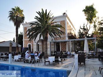 Restaurant cafe Grecian Castle Chios stad - Eiland Chios - Foto van https://www.grieksegids.nl/fotos/eilandchios/350pixels/eiland-chios-foto-194.jpg