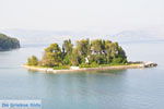 Pontikonissi vanaf Perama gezien | Corfu | Griekenland 1 - Foto van De Griekse Gids