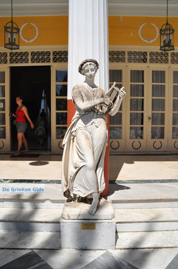 Muse Terpsichori Achillion | Gastouri Corfu | Griekenland 45 - Foto van https://www.grieksegids.nl/fotos/eilandcorfu/corfu/corfu-mid/corfu-grieksegids-0075.jpg