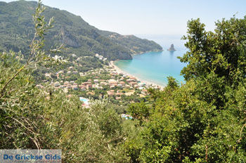 Agios Gordis (Gordios) | Corfu | Griekenland 2 - Foto van https://www.grieksegids.nl/fotos/eilandcorfu/corfu/corfu-mid/corfu-grieksegids-0100.jpg