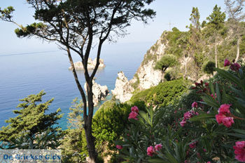 Paleokastritsa (Palaiokastritsa) | Corfu | Griekenland 19 - Foto van https://www.grieksegids.nl/fotos/eilandcorfu/corfu/corfu-mid/corfu-grieksegids-0157.jpg