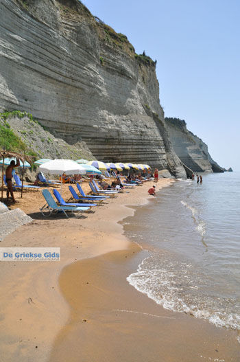 Loggos Peroulades | Corfu | Griekenland 15 - Foto van https://www.grieksegids.nl/fotos/eilandcorfu/corfu/corfu-mid/corfu-grieksegids-0259.jpg
