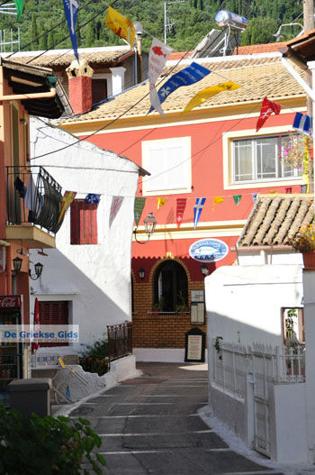 Benitses | Corfu | Griekenland 13 - Foto van https://www.grieksegids.nl/fotos/eilandcorfu/corfu/corfu-mid/corfu-grieksegids-0306.jpg