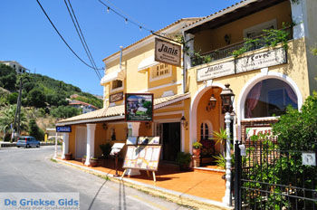 Kassiopi | Corfu | Griekenland 4 - Foto van https://www.grieksegids.nl/fotos/eilandcorfu/corfu/corfu-mid/corfu-grieksegids-0425.jpg