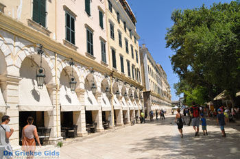 Corfu stad | Corfu | Griekenland 7 - Foto van https://www.grieksegids.nl/fotos/eilandcorfu/corfu/corfu-mid/corfu-grieksegids-0562.jpg