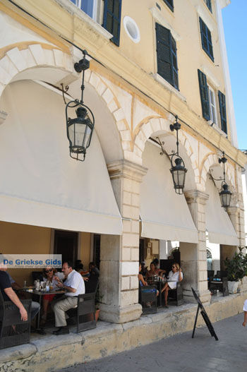 Corfu stad | Corfu | Griekenland 19 - Foto van https://www.grieksegids.nl/fotos/eilandcorfu/corfu/corfu-mid/corfu-grieksegids-0574.jpg