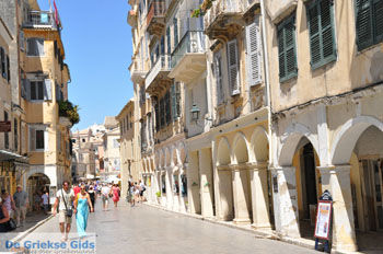 Corfu stad | Corfu | Griekenland 24 - Foto van https://www.grieksegids.nl/fotos/eilandcorfu/corfu/corfu-mid/corfu-grieksegids-0579.jpg