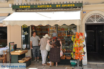 Corfu stad | Corfu | Griekenland 25 - Foto van https://www.grieksegids.nl/fotos/eilandcorfu/corfu/corfu-mid/corfu-grieksegids-0580.jpg