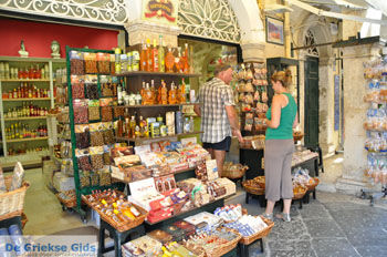 Corfu stad | Corfu | Griekenland 36 - Foto van https://www.grieksegids.nl/fotos/eilandcorfu/corfu/corfu-mid/corfu-grieksegids-0591.jpg