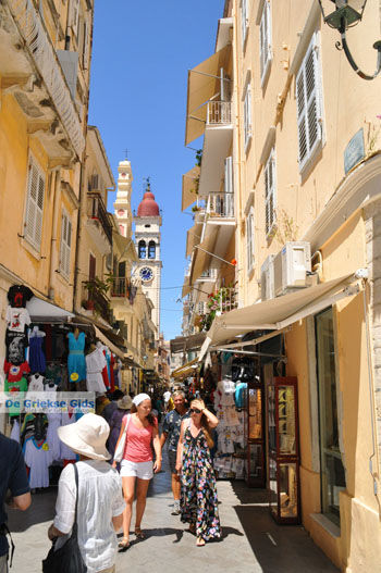 Corfu stad | Corfu | Griekenland 56 - Foto van https://www.grieksegids.nl/fotos/eilandcorfu/corfu/corfu-mid/corfu-grieksegids-0611.jpg