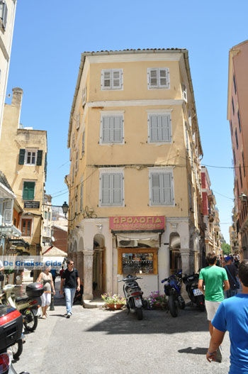 Corfu stad | Corfu | Griekenland 67 - Foto van https://www.grieksegids.nl/fotos/eilandcorfu/corfu/corfu-mid/corfu-grieksegids-0622.jpg