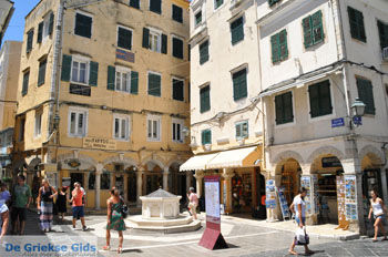 Corfu stad | Corfu | Griekenland 72 - Foto van https://www.grieksegids.nl/fotos/eilandcorfu/corfu/corfu-mid/corfu-grieksegids-0627.jpg