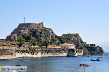 De oude vesting | Corfu | Griekenland 7 - Foto van https://www.grieksegids.nl/fotos/eilandcorfu/corfu/corfu-mid/corfu-grieksegids-0776.jpg