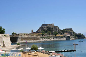 De oude vesting | Corfu | Griekenland 8 - Foto van https://www.grieksegids.nl/fotos/eilandcorfu/corfu/corfu-mid/corfu-grieksegids-0777.jpg