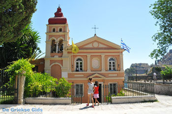 Corfu stad | Corfu | Griekenland 92 - Foto van https://www.grieksegids.nl/fotos/eilandcorfu/corfu/corfu-mid/corfu-grieksegids-0793.jpg