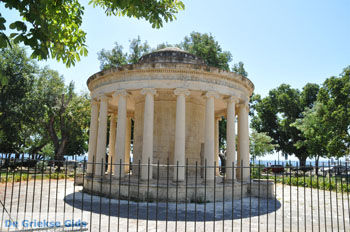 Corfu stad | Corfu | Griekenland 114 - Foto van https://www.grieksegids.nl/fotos/eilandcorfu/corfu/corfu-mid/corfu-grieksegids-0815.jpg