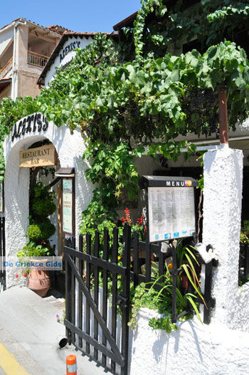 Agios Gordis (Gordios) | Corfu | Griekenland 67 - Foto van https://www.grieksegids.nl/fotos/eilandcorfu/corfu/corfu-mid/corfu-grieksegids-0911.jpg