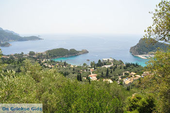 Paleokastritsa (Palaiokastritsa) | Corfu | Griekenland 55 - Foto van https://www.grieksegids.nl/fotos/eilandcorfu/corfu/corfu-mid/corfu-grieksegids-0924.jpg