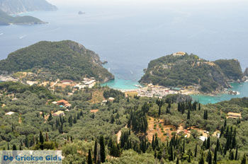 Paleokastritsa (Palaiokastritsa) | Corfu | Griekenland 65 - Foto van https://www.grieksegids.nl/fotos/eilandcorfu/corfu/corfu-mid/corfu-grieksegids-0939.jpg