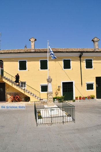 Sinarades | Corfu | Griekenland 3 - Foto van https://www.grieksegids.nl/fotos/eilandcorfu/corfu/corfu-mid/corfu-grieksegids-0993.jpg