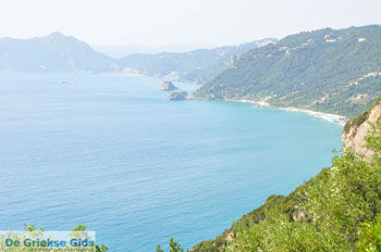 Natuur bij Agios Gordis | Corfu | Griekenland 6 - Foto van https://www.grieksegids.nl/fotos/eilandcorfu/corfu/corfu-mid/corfu-grieksegids-1007.jpg