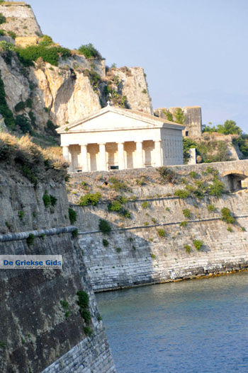 Corfu stad | Corfu | Griekenland 127 - Foto van https://www.grieksegids.nl/fotos/eilandcorfu/corfu/corfu-mid/corfu-grieksegids-1028.jpg
