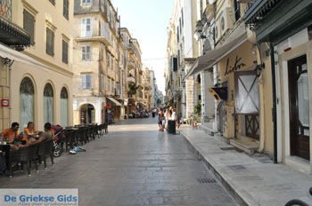 Corfu stad | Corfu | Griekenland 131 - Foto van https://www.grieksegids.nl/fotos/eilandcorfu/corfu/corfu-mid/corfu-grieksegids-1032.jpg