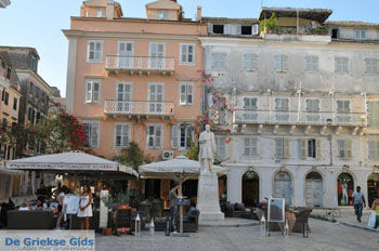 Corfu stad | Corfu | Griekenland 133 - Foto van https://www.grieksegids.nl/fotos/eilandcorfu/corfu/corfu-mid/corfu-grieksegids-1034.jpg