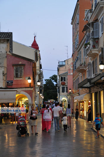 Corfu stad | Corfu | Griekenland 151 - Foto van https://www.grieksegids.nl/fotos/eilandcorfu/corfu/corfu-mid/corfu-grieksegids-1052.jpg