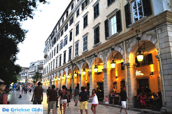 Corfu stad | Corfu | Griekenland 159 - Foto van https://www.grieksegids.nl/fotos/eilandcorfu/corfu/corfu-mid/corfu-grieksegids-1060.jpg