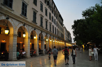 Corfu stad | Corfu | Griekenland 166 - Foto van https://www.grieksegids.nl/fotos/eilandcorfu/corfu/corfu-mid/corfu-grieksegids-1067.jpg
