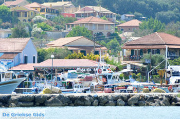 Vissersdorp Petriti | Corfu | Griekenland 13 - Foto van https://www.grieksegids.nl/fotos/eilandcorfu/corfu/corfu-mid/corfu-grieksegids-1100.jpg