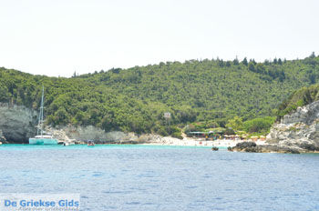 Eiland Antipaxos - Antipaxi bij Corfu - De Griekse Gids foto 001 - Foto van https://www.grieksegids.nl/fotos/eilandcorfu/paxi-antipaxi/350pix/paxi-antipaxi-001.jpg